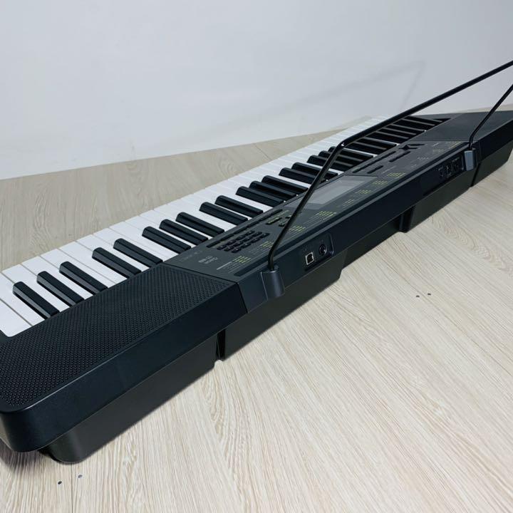 極美品 casio 電子キーボード CTK-2200 譜面台 純正アダプター付 極美品 casio 電子キーボード CTK-2200 譜面台 純正アダプター付