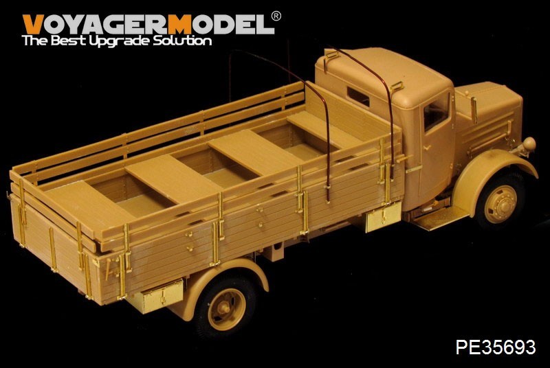  Voyager model PE35693 1/35 WWII Germany byusingL4500S 4X4 truck etching set (AFV35270 for )