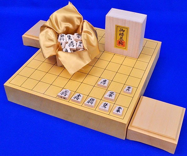 将棋セット　新かや2寸一枚板卓上将棋盤セット(木製将棋駒白椿上彫駒)【囲碁将棋専門店の将碁屋】_画像1