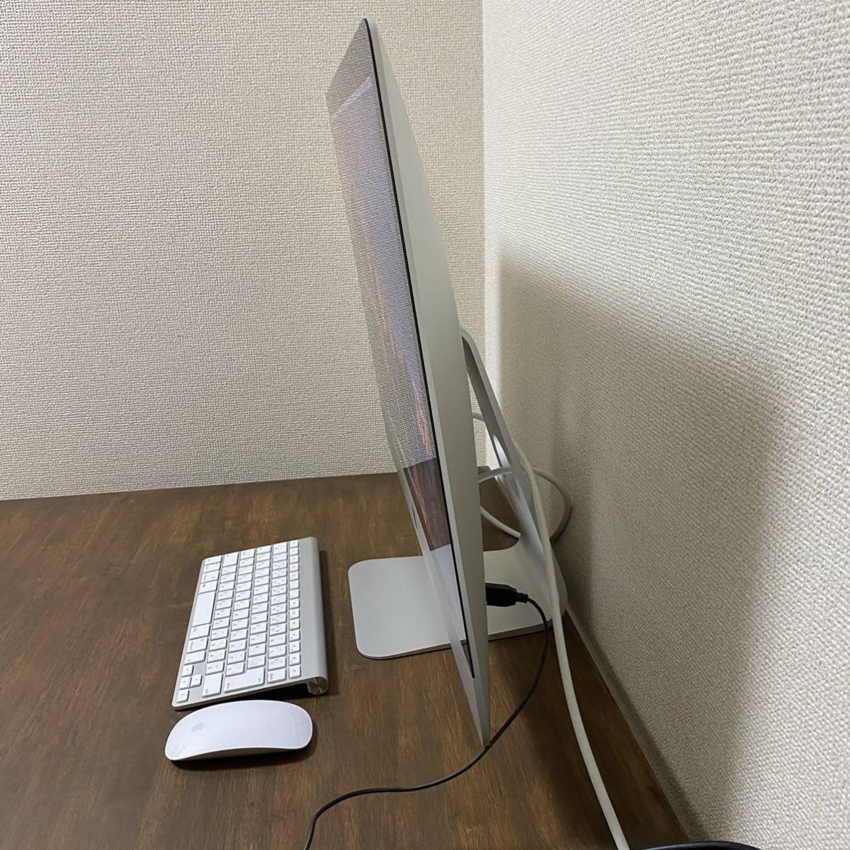 中古 iMac (27inch Late2012) MD096J/A メモリ増設済み_画像2