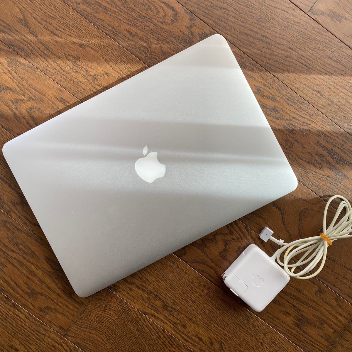 エッセンシャルコンフォート Apple MacBook Air i7 SSD512GB 最小