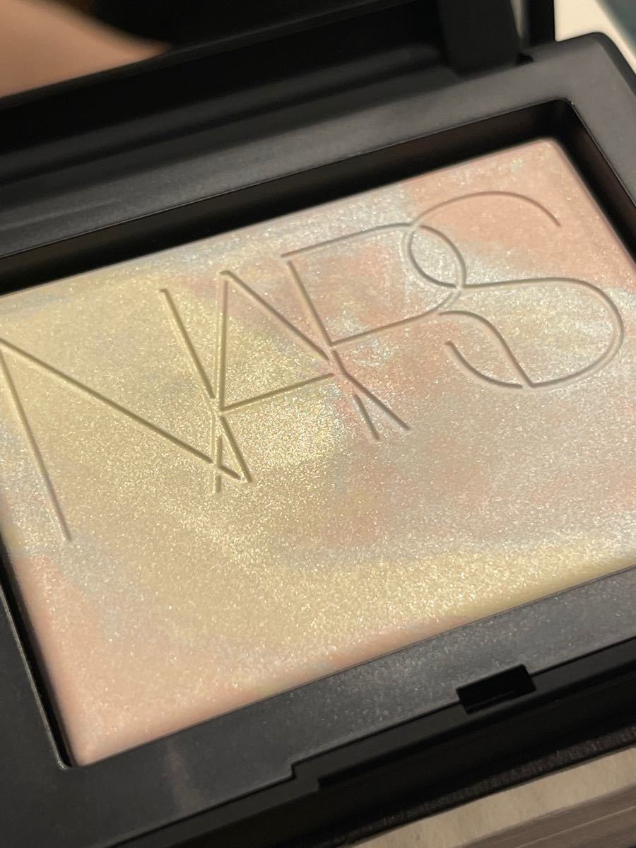 ナーズ NARS ライトリフレクティングプリズマティックパウダー MOONWAVE #01783 10g [026121]｜PayPayフリマ