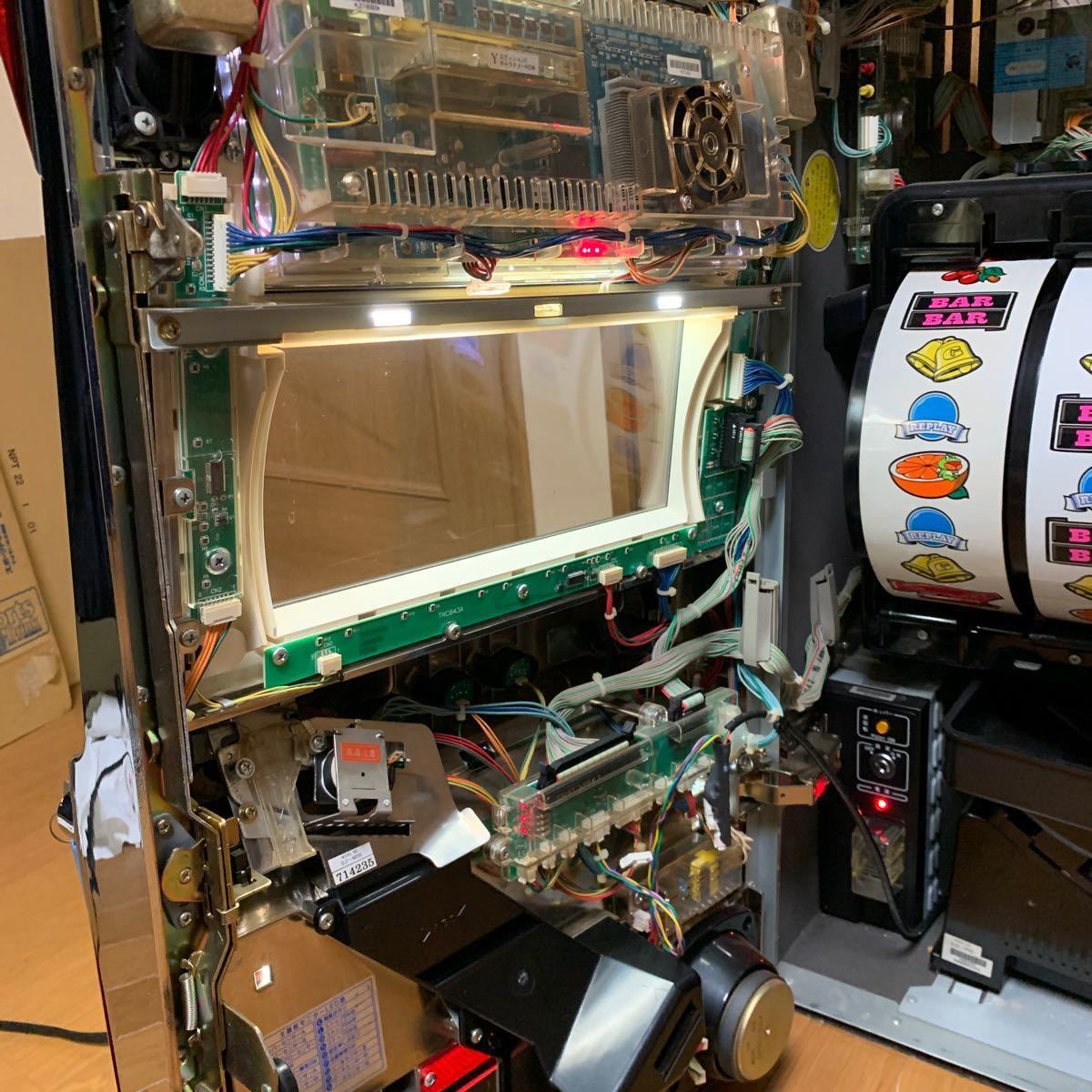 パチスロ実機 ジャイアントパルサー 4号機 コイン不要機付き パチスロ実機 ジャイアントパルサー 4号機 コイン不要機付き
