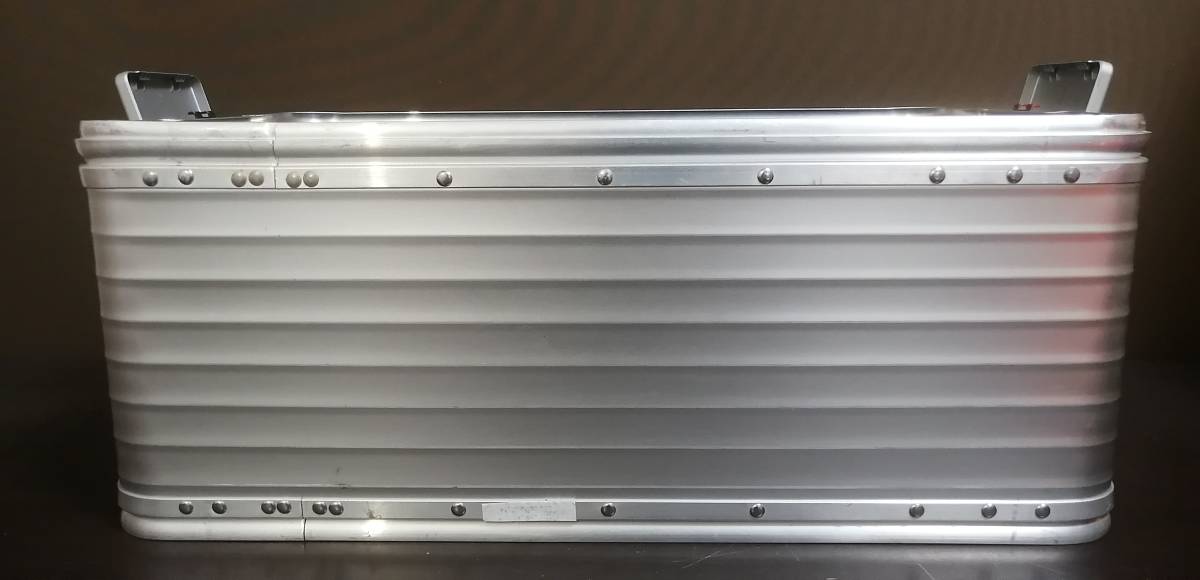 RIMOWA 超稀少変則4輪廃盤ポルシェ別注アルミ製PTSトロリー RIMOWA 超稀少変則4輪廃盤ポルシェ別注アルミ製PTSトロリー