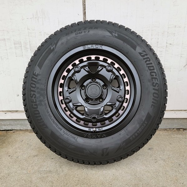NEW 新品 スタッドレス 16インチタイヤホイール 4本セット 国産