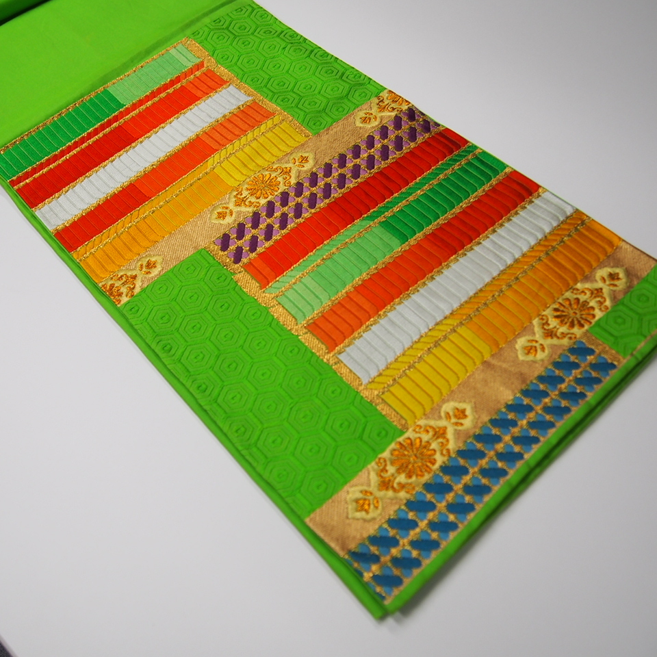 z24226 正絹 若草色袋帯 龍村調 豪華 刺繍 金糸 銘無し z24226 正絹 若草色袋帯 龍村調 豪華 刺繍 金糸 銘無し