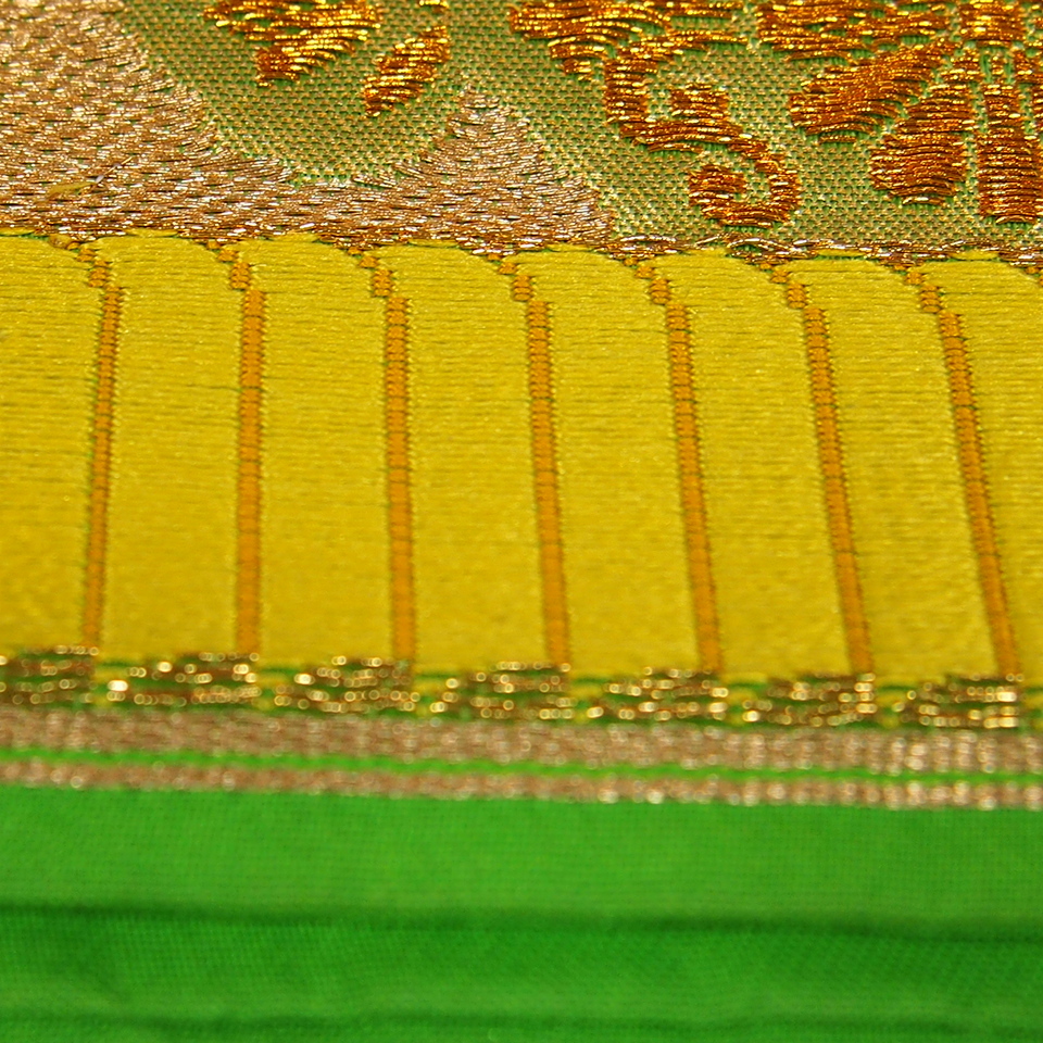 z24226 正絹 若草色袋帯 龍村調 豪華 刺繍 金糸 銘無し z24226 正絹 若草色袋帯 龍村調 豪華 刺繍 金糸 銘無し