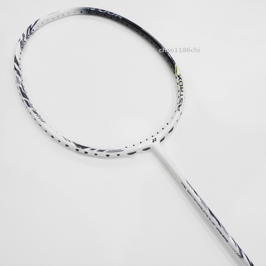 送料込/新品/ヨネックス/4U5/白/最新モデル/アストロクス99 送料込/新品/ヨネックス/4U5/白/最新モデル/アストロクス99