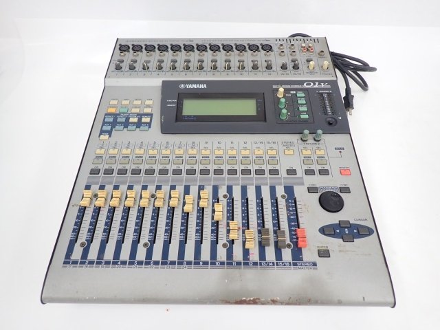 YAMAHA 01V 初代 DIGITAL MIXING CONSOLE デジタルミキサー/コンソール