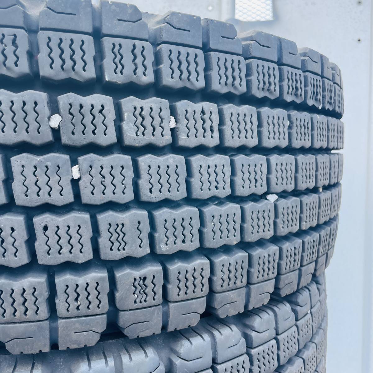 2020年製 スーパーバリ山☆ 265/70R19.5 140/138J ブリヂストン W911