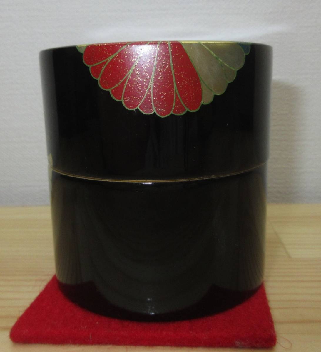 【逢絢亭・新品】茶道具 棗 中次 山中塗 菊桐蒔絵 真塗 木製 中出光峰 共箱入り_画像3