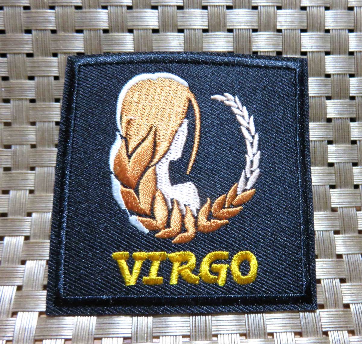 美女後ろ姿　黒VR　星座　正方形◆新品 Virgo 　美女　乙女座　おとめ座　セクシー　清純ガール　刺繍ワッペン◆サバゲー・ミリタリー_画像1