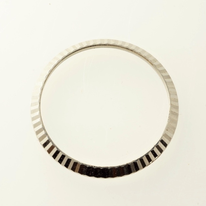 美品】ロレックス ROLEX 純正品 フルーテッドベゼル WG ホワイト