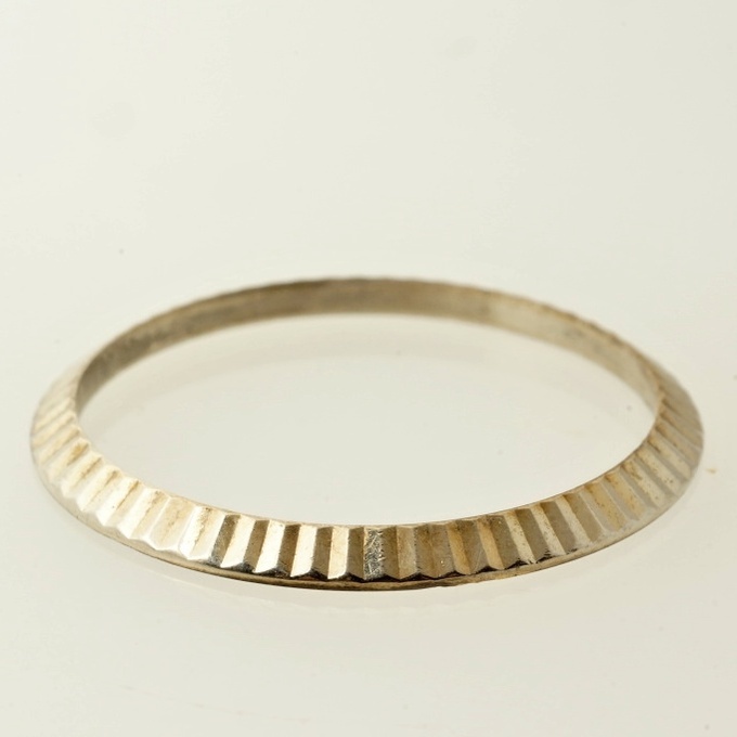 ロレックス ROLEX 純正品 フルーテッドベゼル ホワイトゴールド DATE