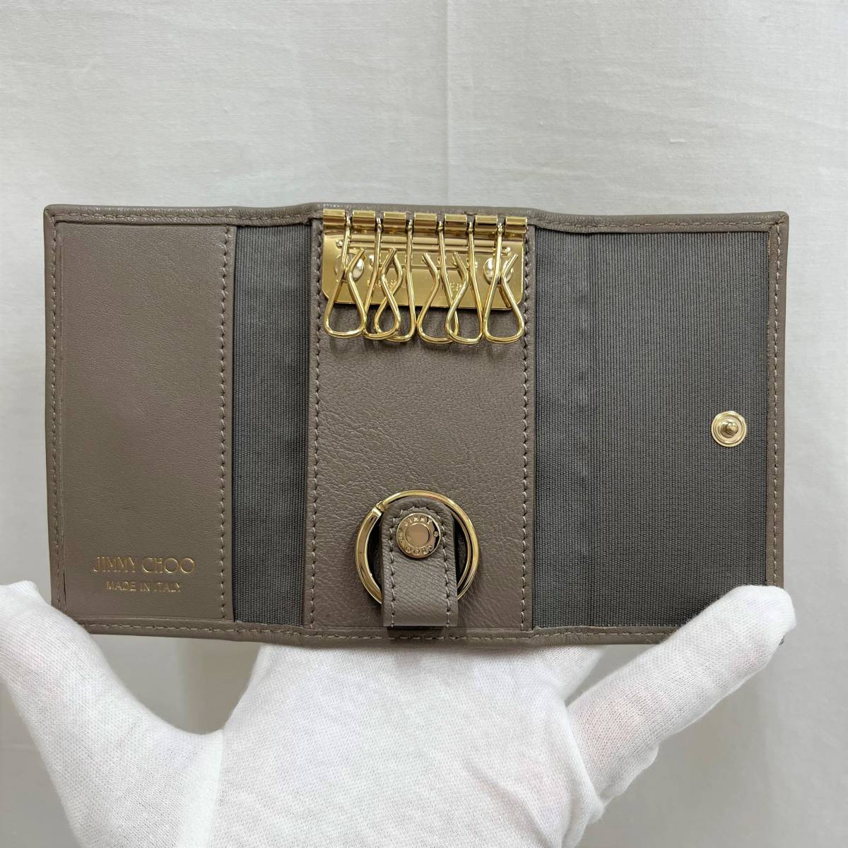 【極美品】ジミーチュウ ネプチューン 6連 キーケース 003217 ベージュ スター スタッズ レザー メンズ レディース メタリック JIMMY CHOO