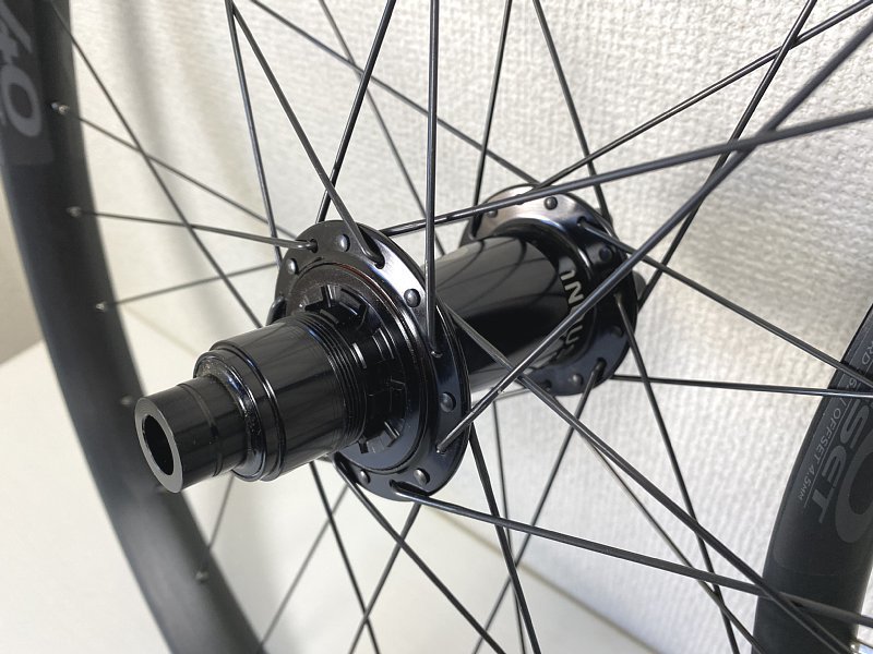 送料込み Industry Nine Race Face AR40 カスタムホイールセット 送料込み Industry Nine Race Face AR40 カスタムホイールセット