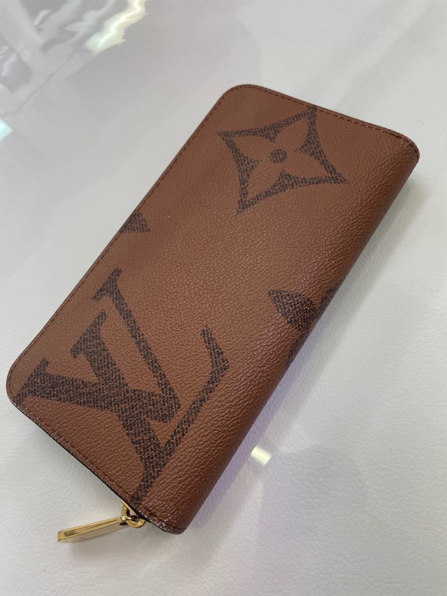 誠実 美品!ルイヴィトン M69353 モノグラム ジッピーウォレット