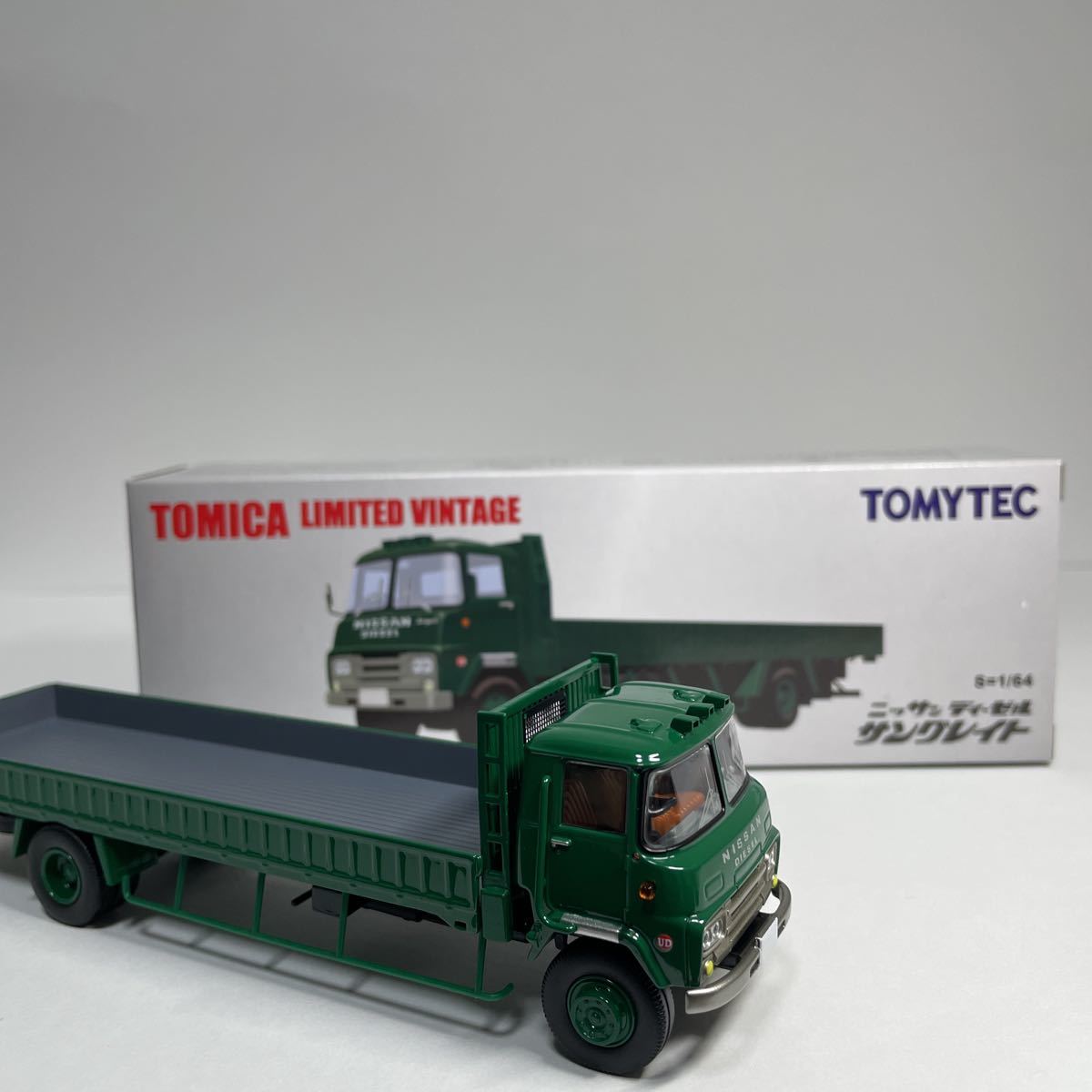 LV-108c 日産ディーゼル サングレイト (緑) 1/64スケール トミカ