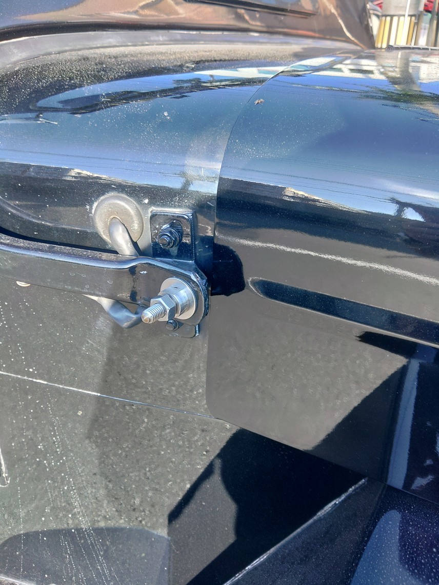 Mitsubishi Jeep for made of stainless steel front shield mount bolt mirror . light. installation optimum doesn't rust. cool . mirror installation possibility 