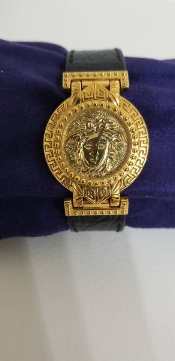 ヴェルサーチ 腕時計 ヴィンテージ VERSACE ゴールドクォーツ ユニ