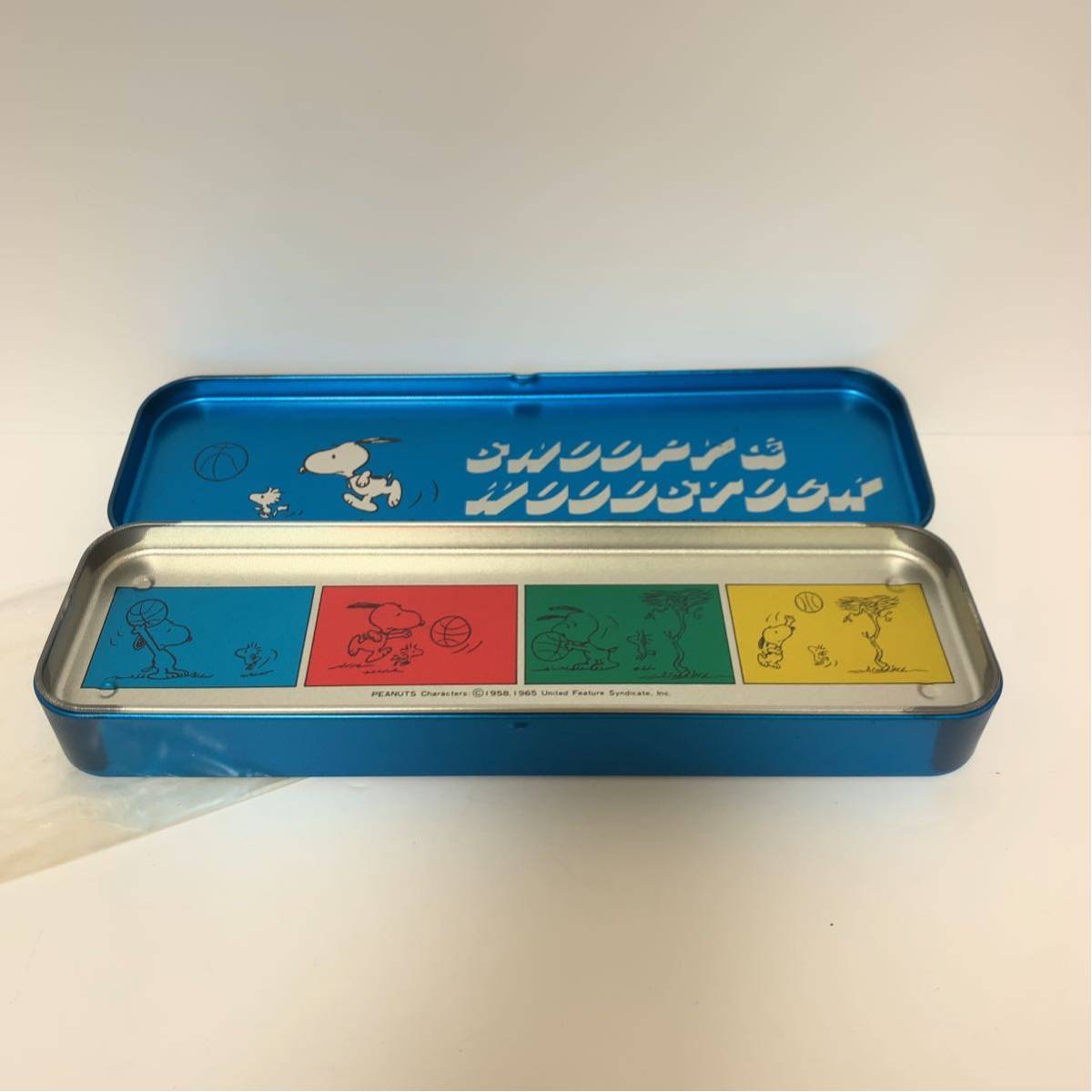 1965年製 SNOOPY スヌーピー サンリオ 当時物 缶ペン 文具 筆箱 1965年製 SNOOPY スヌーピー サンリオ 当時物 缶ペン 文具 筆箱
