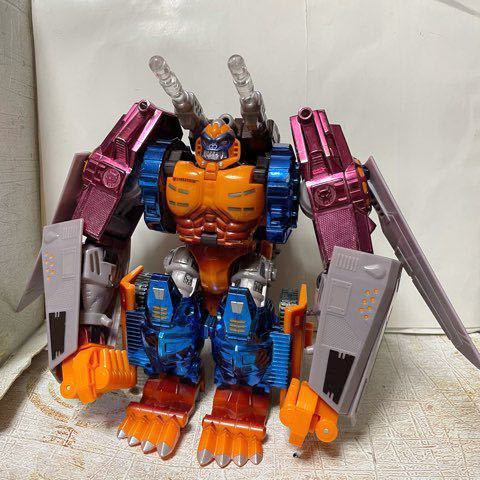 トランスフォーマー ビーストウォーズ パワードコンボイ っぽい 玩具