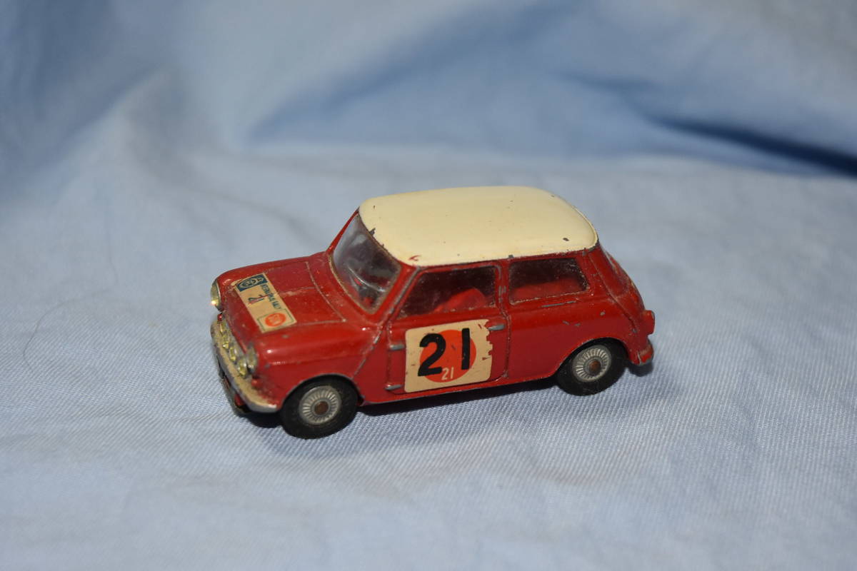 コルギー　ミニ　古い　san rally 1966　corgi toy