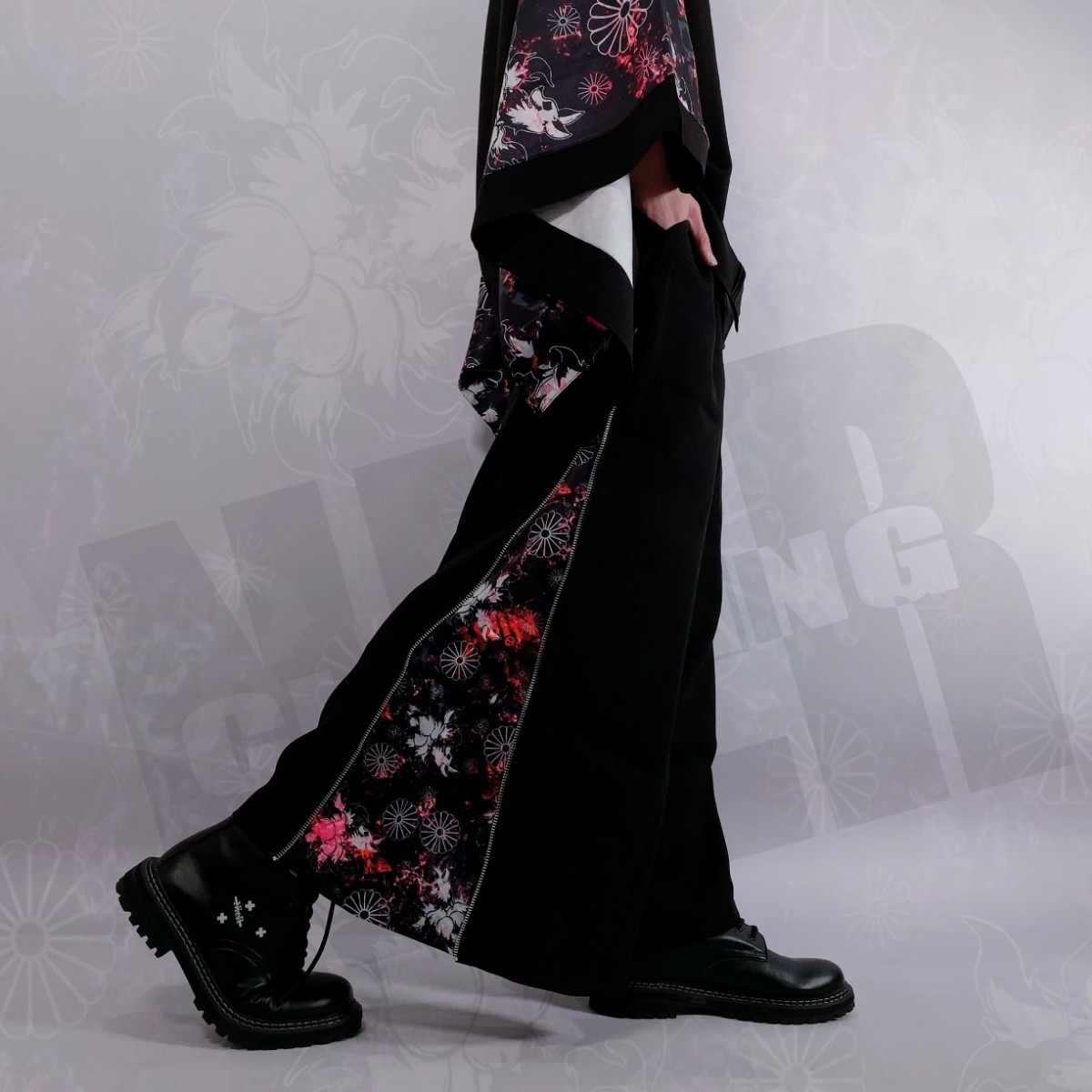 NieR ニーア 2WAY SIDE ZIP WIDE PANTS【和柄九尾・赤】|Yahoo NieR ニーア 2WAY SIDE ZIP WIDE PANTS【和柄九尾・赤】|Yahoo