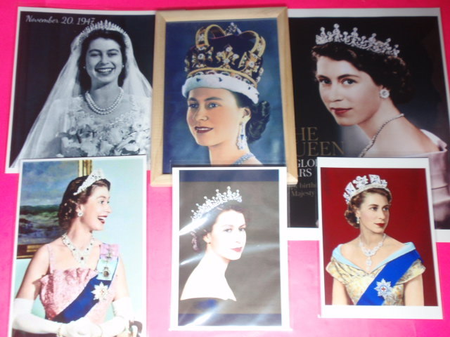 ★エリザベス女王（Elizabeth）即位した若い頃　A５サイズフォトフレーム入り＋A４＋A５＋２L：２枚＋（210×210）＋◎_画像1