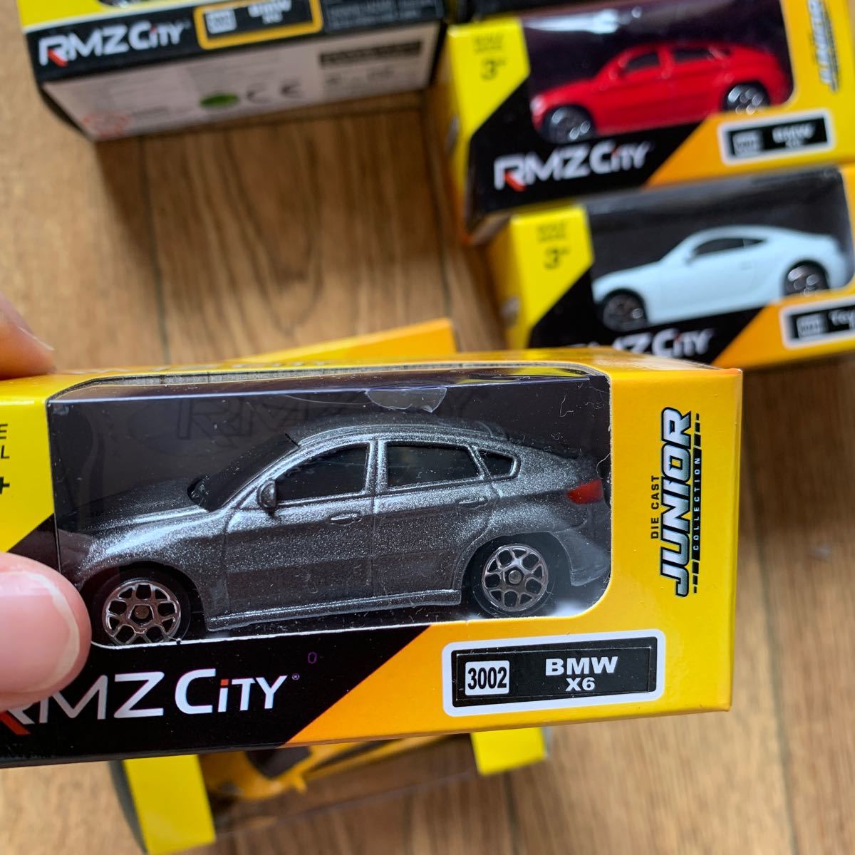 ミニカー RMZ City DIE CAST JUNIOR SCALE MODEL ３+  7点セット