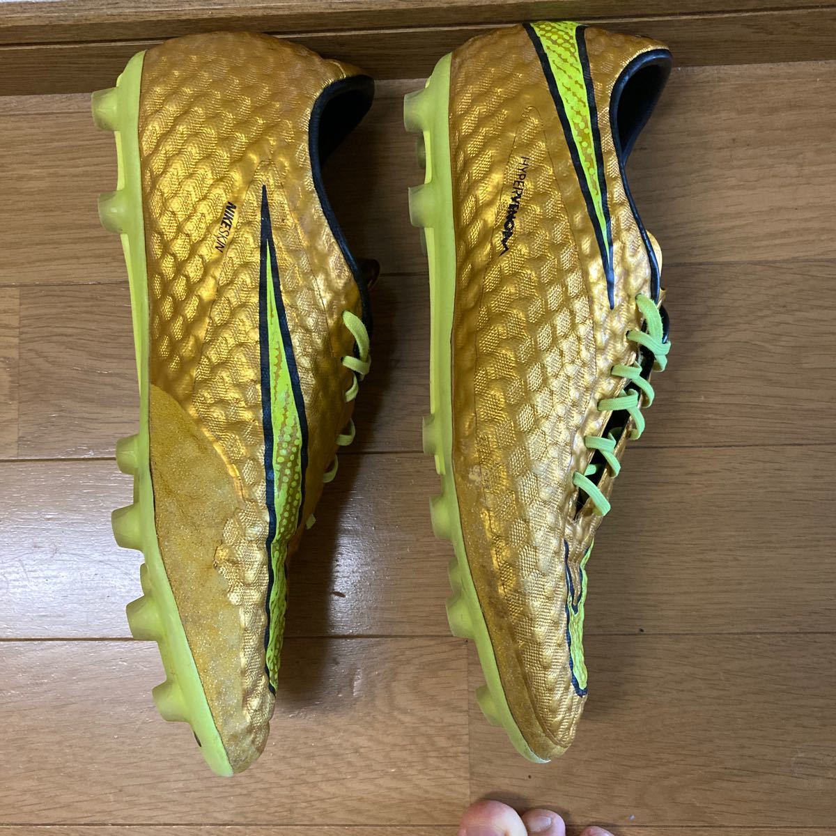 ナイキ ハイパーヴェノム ファントム ゴールド ネイマール 26 5 ナイキ ハイパーヴェノム ファントム ゴールド ネイマール 26 5
