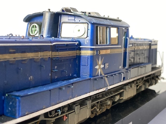 アオシマ 1/45 ディーゼル機関車 DD51 1148号機 北斗星 塗装済み アオシマ 1/45 ディーゼル機関車 DD51 1148号機 北斗星 塗装済み