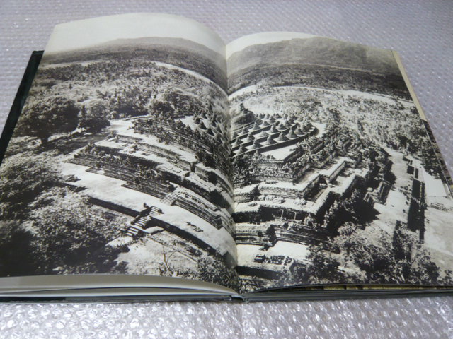  foreign book *bo Lobb du-ru. trace [ photoalbum ]* World Heritage Buddhism fine art Buddhist image sculpture stone .* gorgeous book