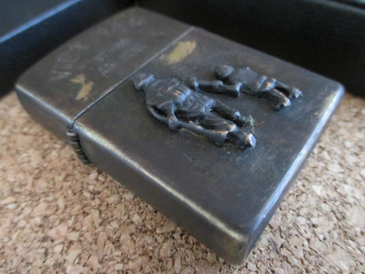 ZIPPO 『ベトナム戦争 兵士と少年 67-68』1967年製造 ディア・ハンター 地獄の黙示録 プラトーン オイルライター ジッポ 廃版激レア_画像1