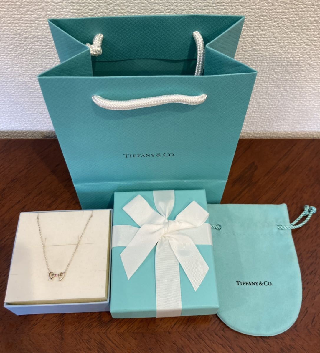 新品 正規品 ティファニー tiffany&co ネックレス ラヴィングハート ピンクサファイヤ シルバー ケース 巾着 紙袋 リボン プレゼント_画像9