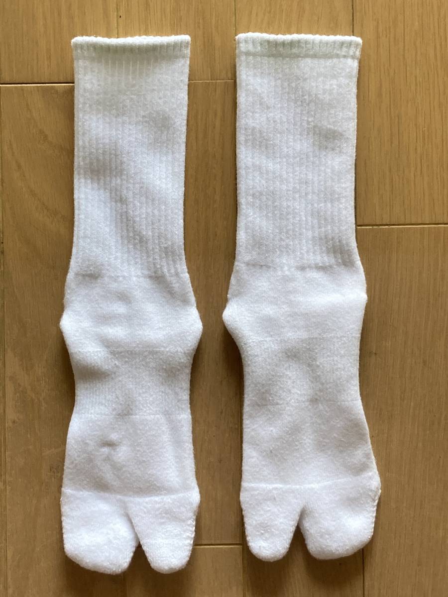 代引き不可】 Etavirp LogoSocks WhiteRoyal WhiteBlack agapeeurope.org