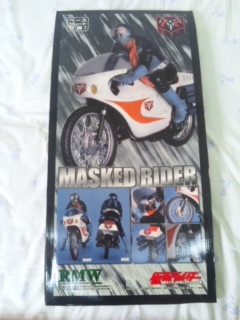 RMW 仮面ライダー旧 1号&旧サイクロン号 1/5スケール RMW 仮面ライダー旧 1号&旧サイクロン号 1/5スケール