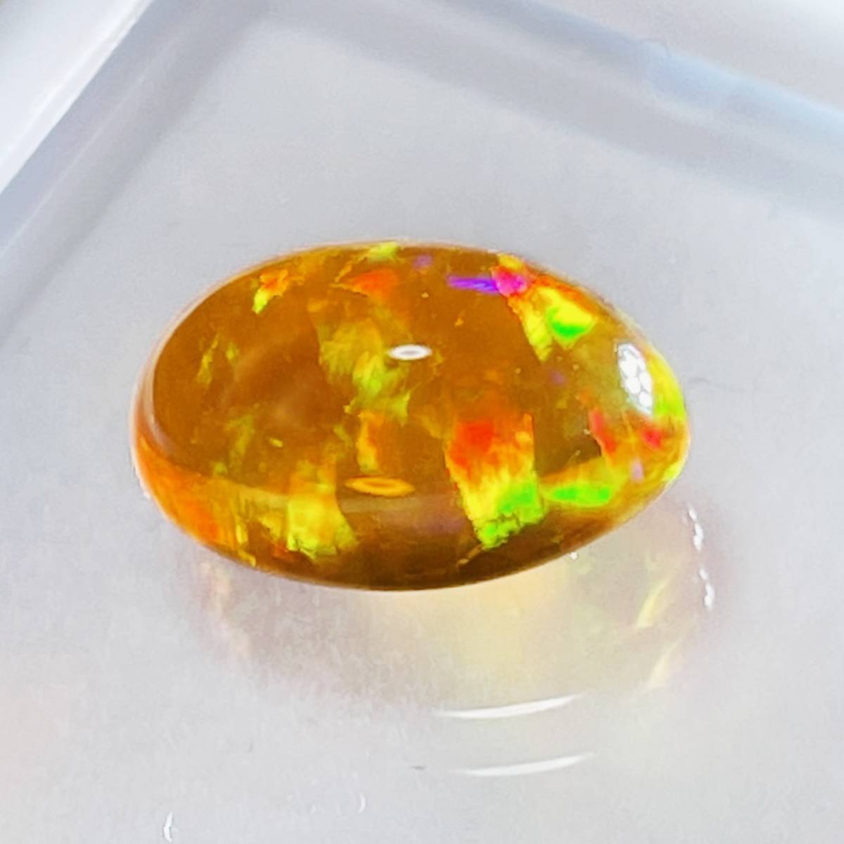 天然　ファイヤーオパール　ルース　カボション　大粒　2.655ct　裸石　宝石　新品未使用　綺麗_画像1