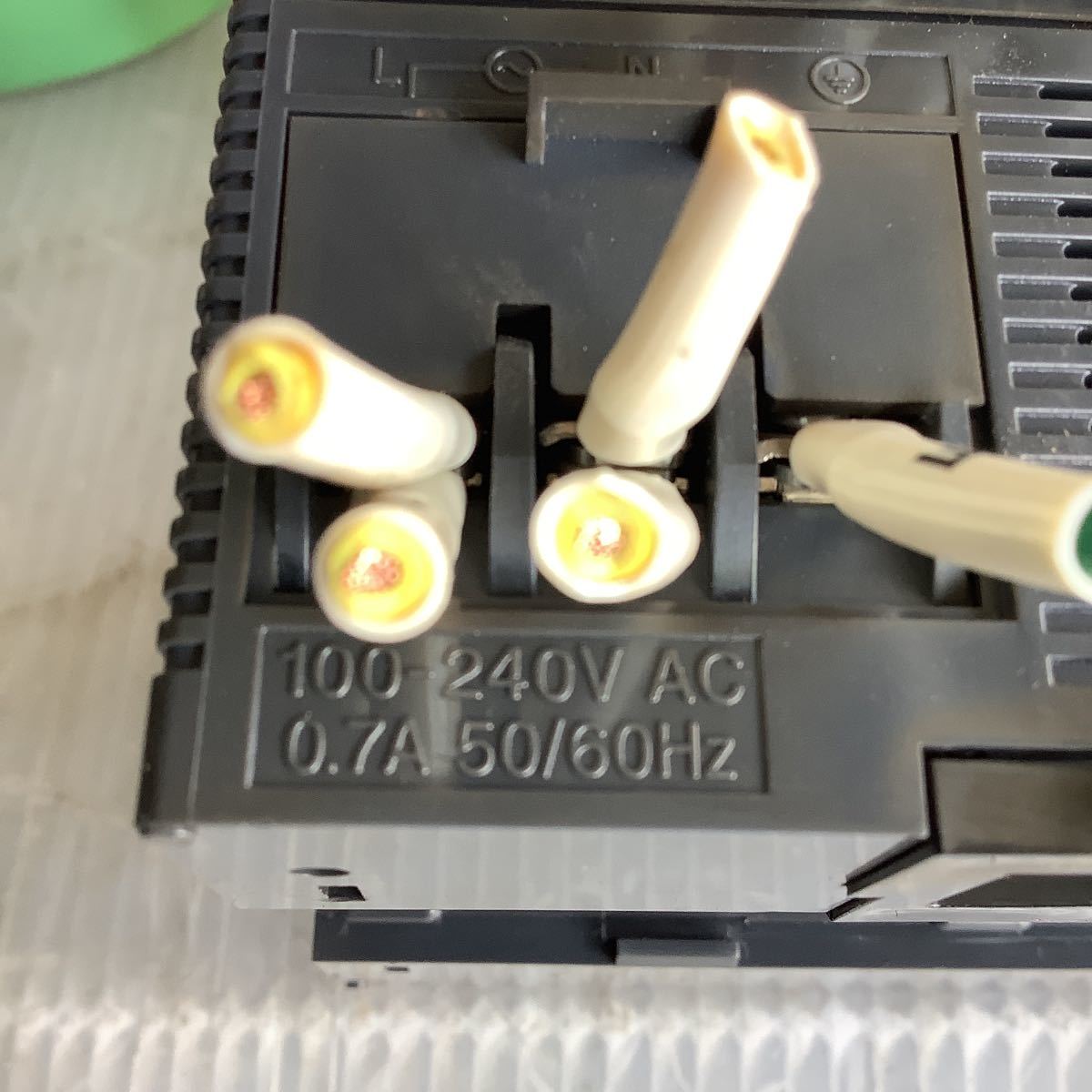 KEYENCE シーケンサ kVー40AR 中古品　制御盤から取り出し品　通電確認済みです。_画像2