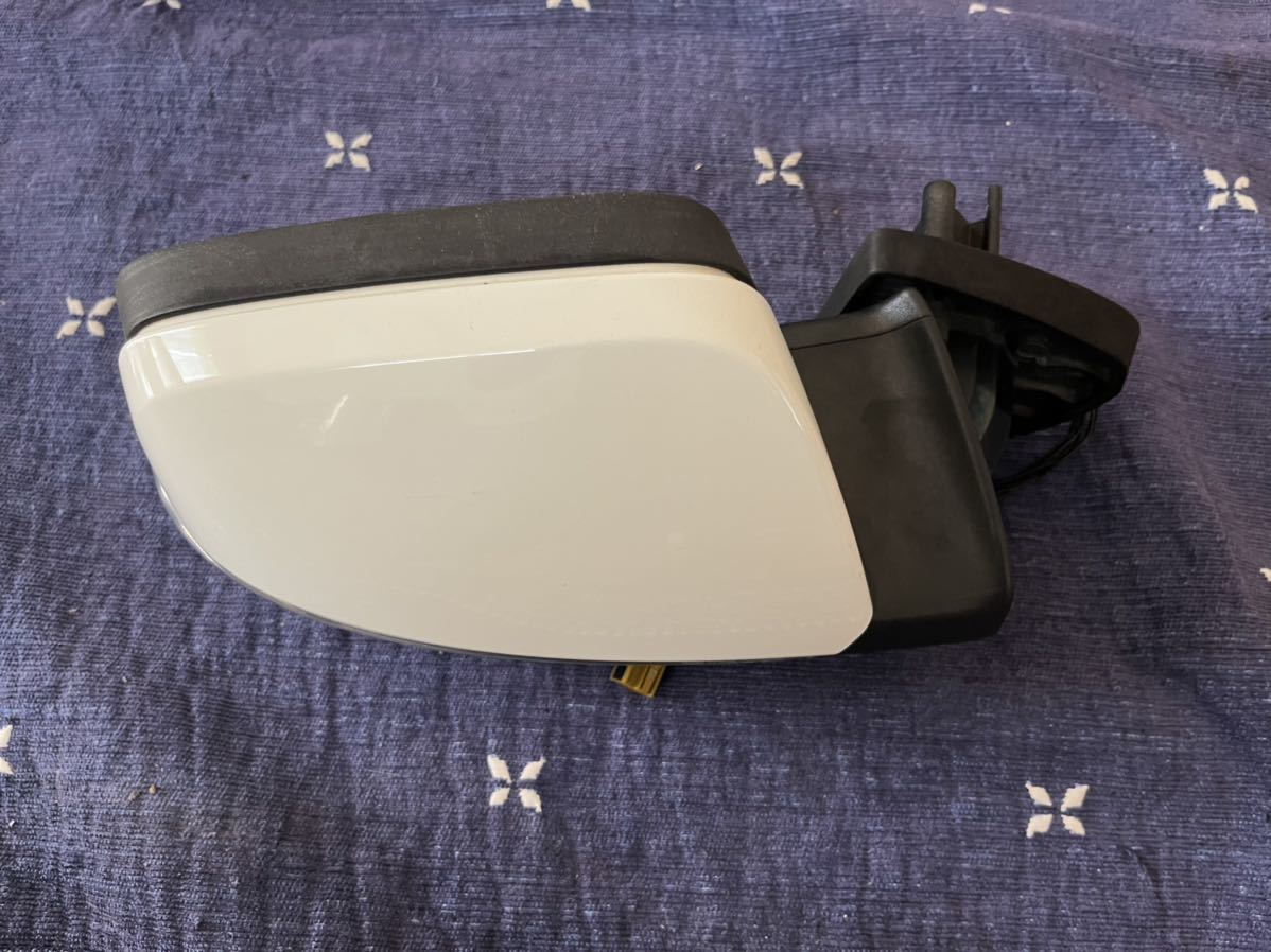 Mercedes Benz W169 A180 right door mirror 650 white operation has been confirmed .