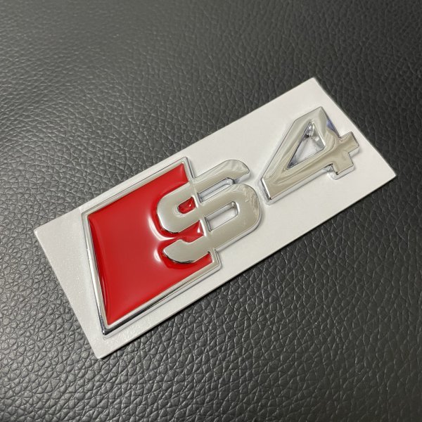 アウディ S4 RS 4 トランク エンブレム 立体 金属製 S LINE A1 A2 A3 A4 A5 A6 A8 TT Q3 Q5 RSの画像3
