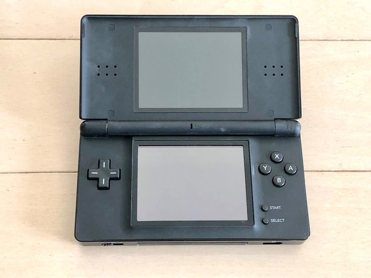 任天堂DSライト 限定モデル ジェットブラック ソフト4本セット 任天堂DSライト 限定モデル ジェットブラック ソフト4本セット