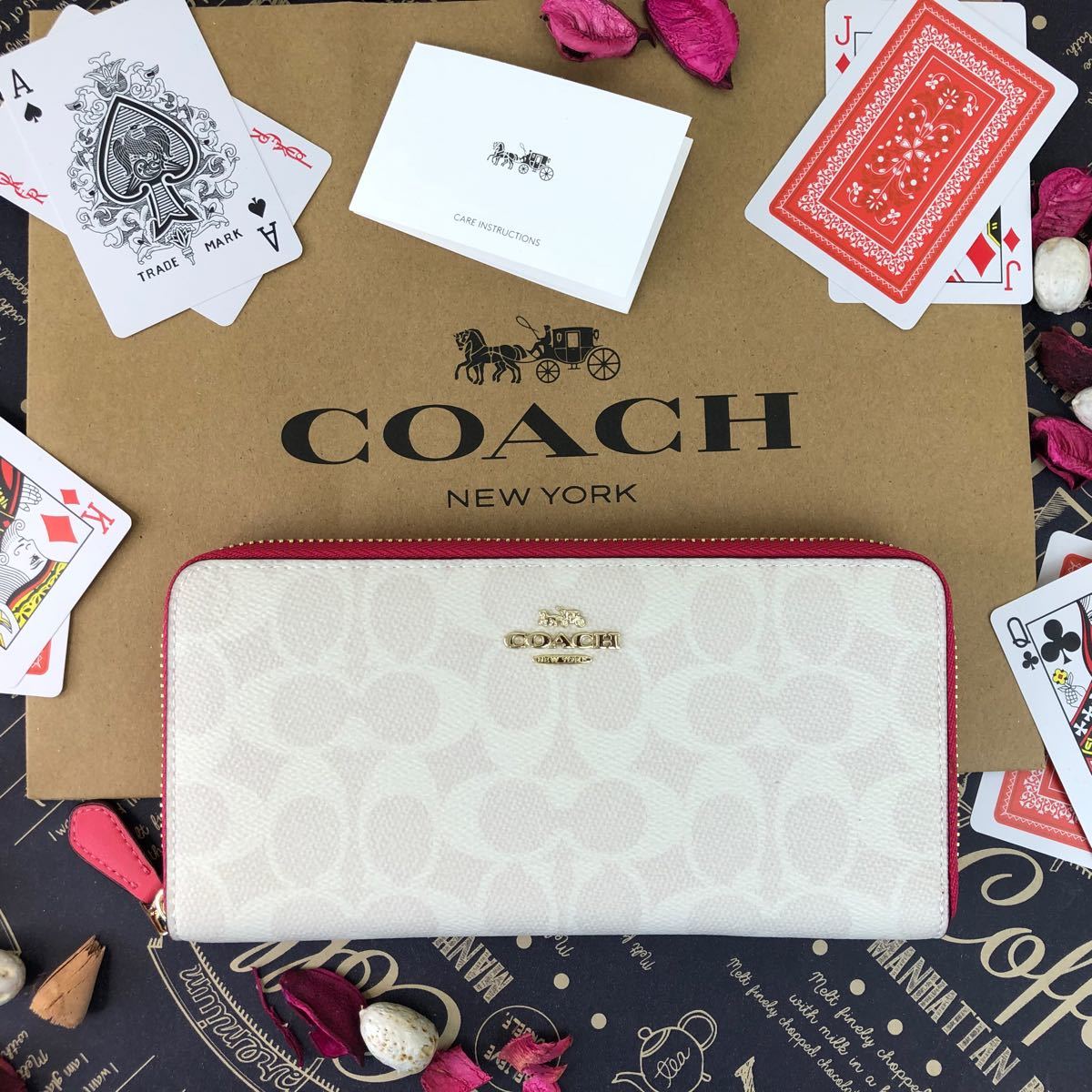 COACH コーチ ピンク×ホワイト シグネチャー 長財布 Yahoo!フリマ（旧）-