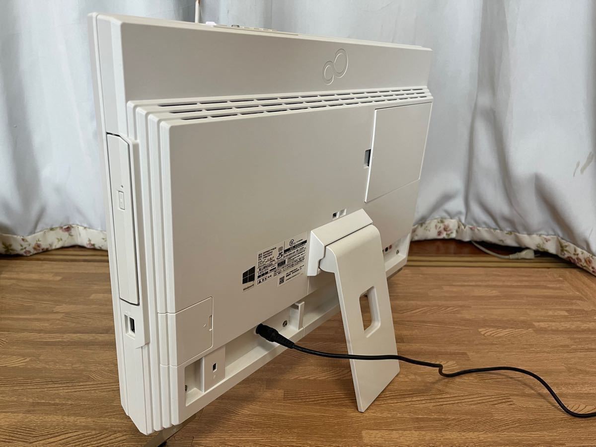 富士通一体型PC ESPRIMO FH52/M FMVF52MW2/1005M/美品