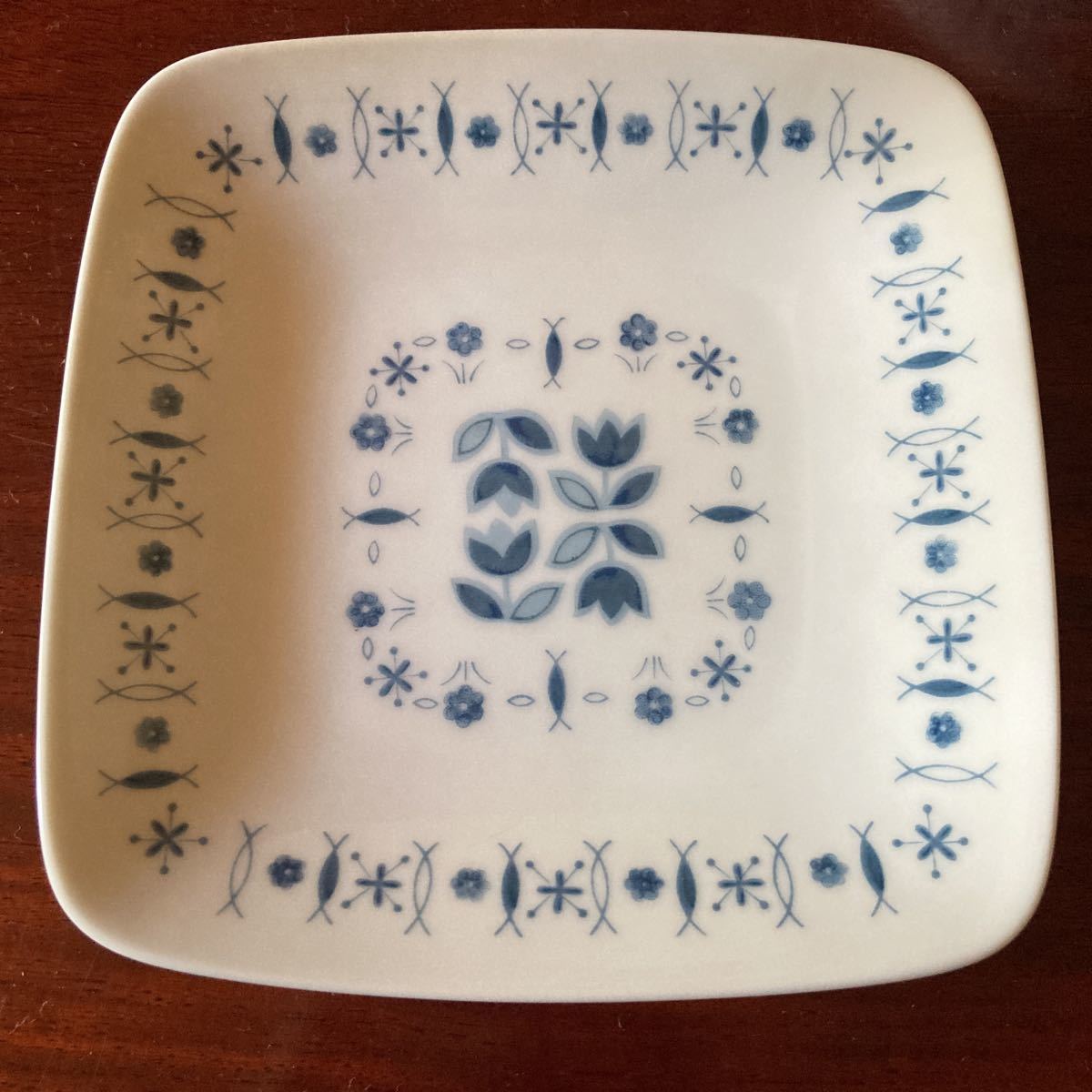 Yahoo!オークション - Noritake 2611 朝あけ 50枚 四角皿 小皿 Yahoo!オークション - Noritake 2611 朝あけ 50枚 四角皿 小皿