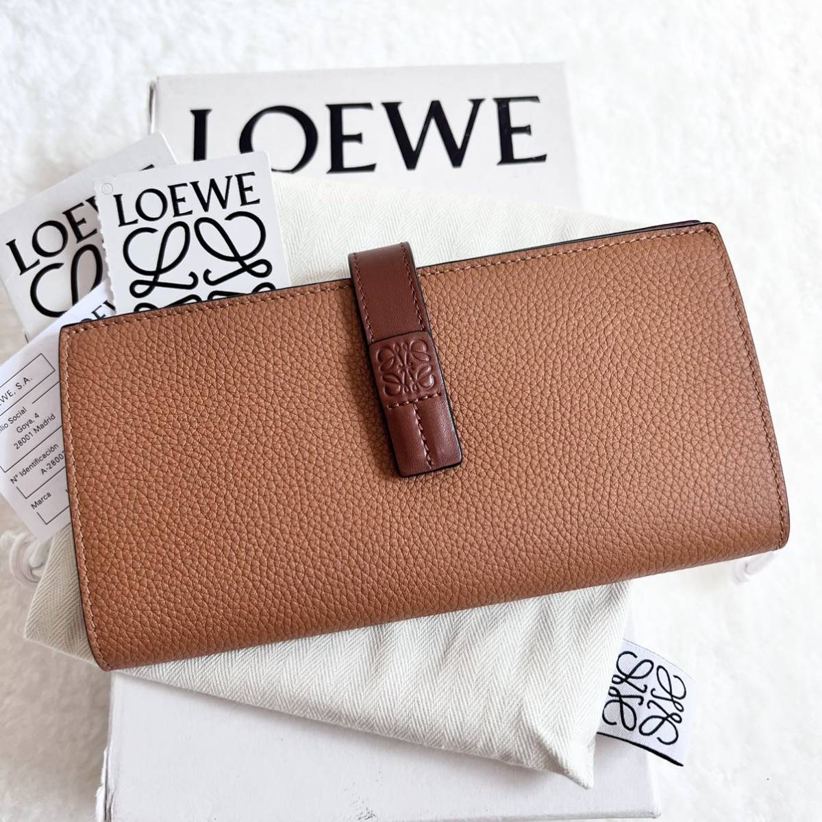 ロエベ LOEWE 未使用 ラージ バーティカル ウォレット 長財布 LARGE