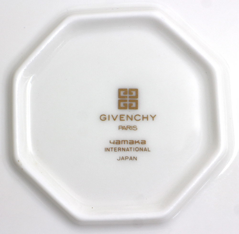 GIVECHY】ジバンシイ サラダボウル 皿 深皿 食器 大皿 大鉢 22 GIVECHY】ジバンシイ サラダボウル 皿 深皿 食器 大皿 大鉢 22