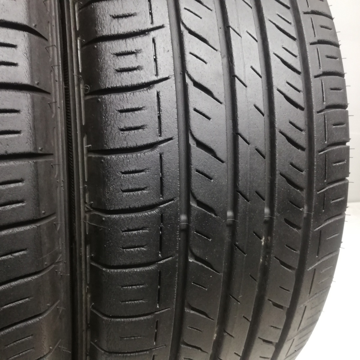 ◆本州・四国は送料無料◆ ＜ノーマルタイヤ 2本＞ 215/60R16 ダンロップ エナセーブ EC300 2017年 75％ アリスト クラウン カムリ_画像4