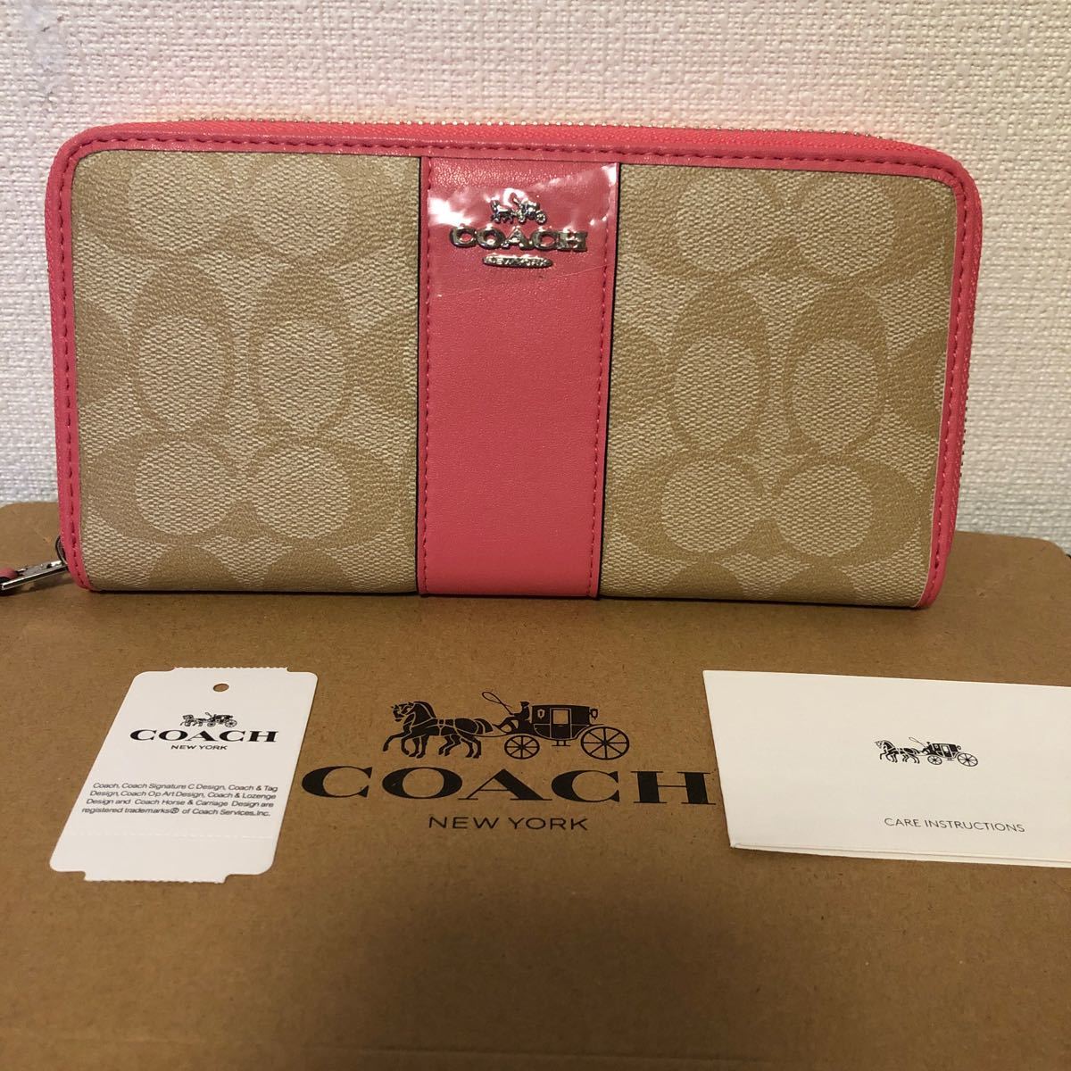 COACH コーチ シグネチャー ラウンドファスナー 長財布  ピンク