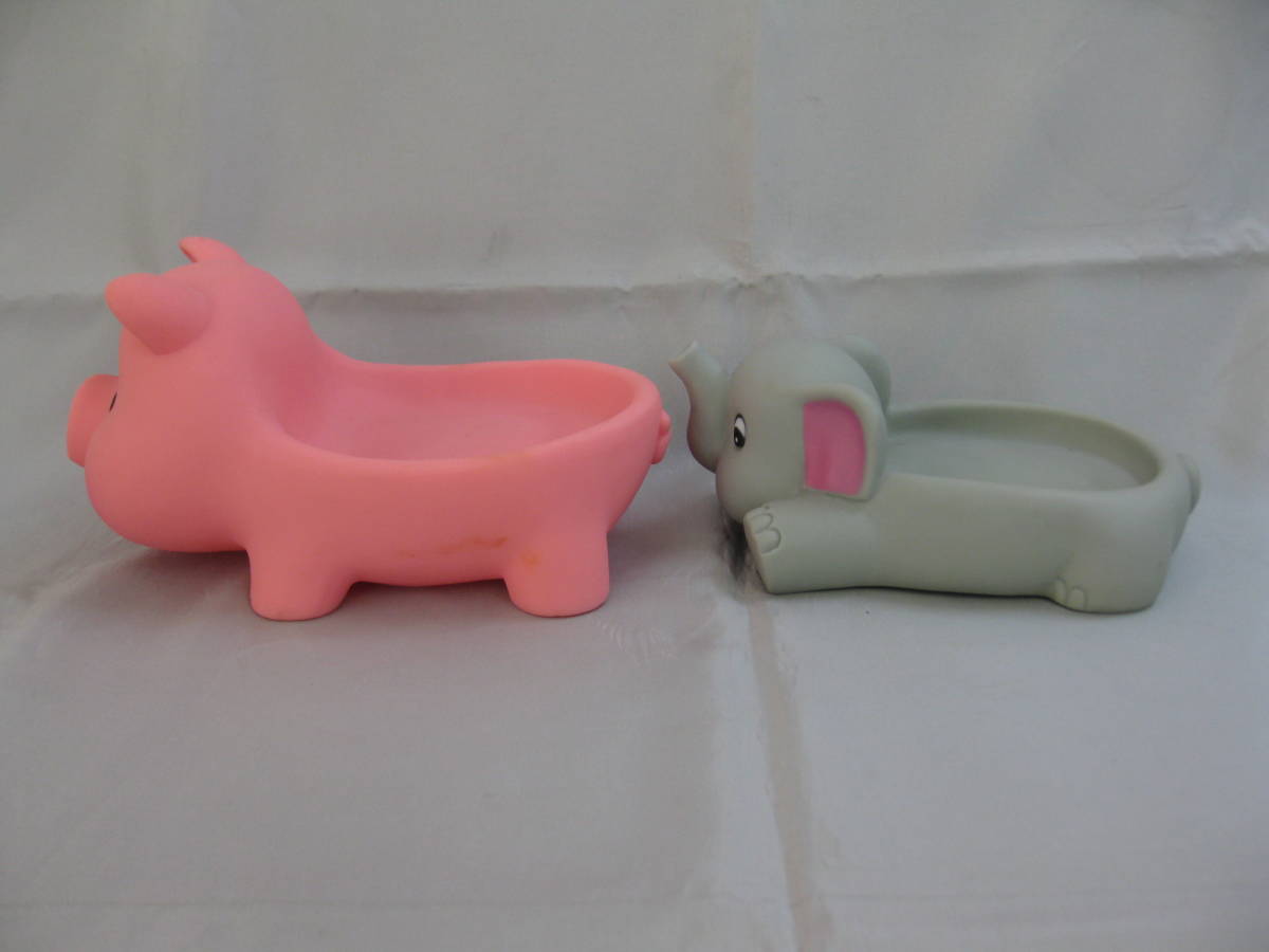 ★最終値下げ★お風呂用おもちゃ　豚のおもちゃ　象のおもちゃ　2点セット　小物入れ　プレート_画像2